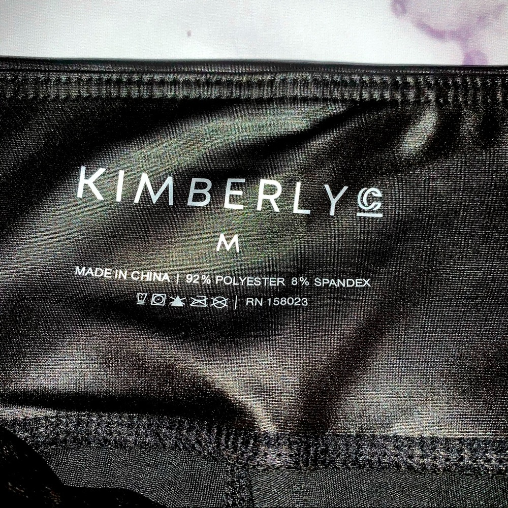 Matte Mesh Panel Shine Leggings - Picture 10 of 10
